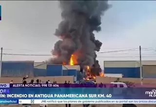 Incendio de gran magnitud consume fábrica de productos químicos en Lurín