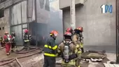 Villa El Salvador: Bomberos controlan incendio en almacén de madera del Parque Industrial - Noticias de bombero
