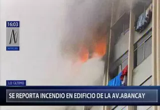 Incendio se registró en el piso 7 de un edificio en la Av. Abancay