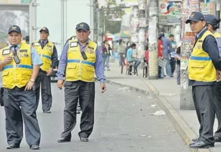 Inspectores municipales realizan marcha por despidos masivos de la MML