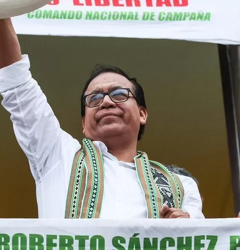 JEE declara improcedentes pedidos de nulidad de Juntos por el Perú para votos en el extranjero