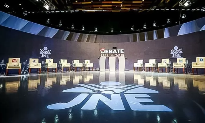 High youth participation in questions for the presidential debate in Peru