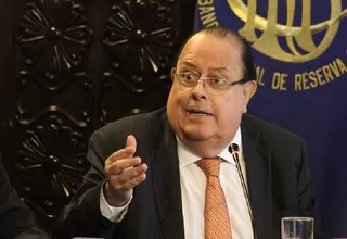 Julio Velarde calificó de ridículas estimaciones de economistas sobre la pobreza en Perú