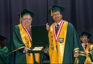 Julio Velarde recibió el Doctor Honoris Causa de la UNALM tras jurar en el BCRP