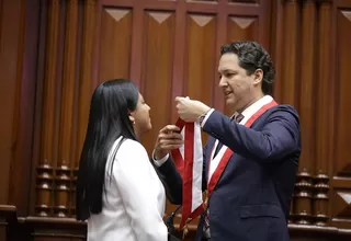 Katia Gilvonio juró como accesitaria del congresista fallecido Mario Canzio