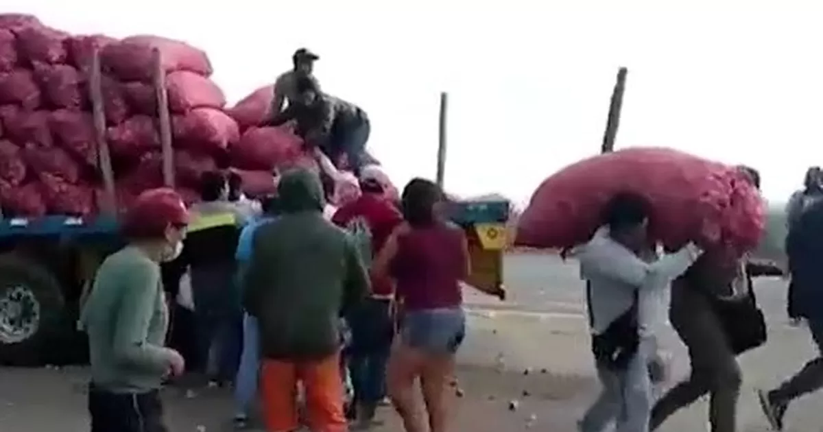 La Libertad: Saquean traíler que transportaba cebollas