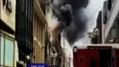 Lima: incendio en Jirón de la Unión consume varios puestos de una galería - Noticias de galerias