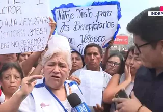 Madres del vaso de leche se manifiestan en Independencia