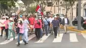 Manifestantes se dirigen a la Plaza San Martín  - Noticias de plaza-arena