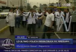 Médicos bloquearon la av. Arequipa en el día 71 de huelga indefinida