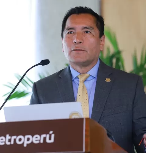 MEF cesa a Alejandro Narváez de la presidencia de Petroperú