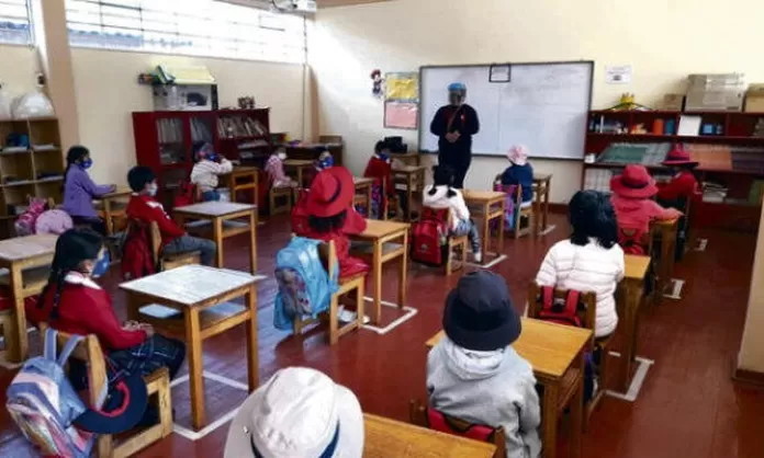 Minedu El 45 De Colegios Públicos Del País Inició Hoy Clases Canal N