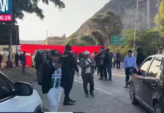 Mineros informales continúan bloqueando la Panamericana Sur