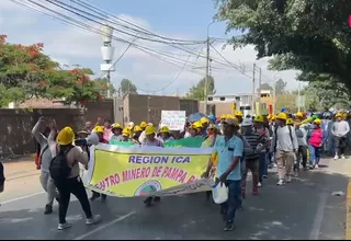 Mineros informales continúan bloqueo en la Panamericana Sur