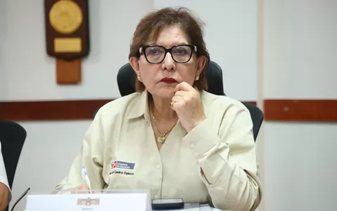 Ministra de Educación presentó su renuncia al cargo 