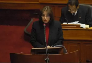 Ministra de Salud aseguró en el Congreso que médicos cubanos no ejercen la medicina