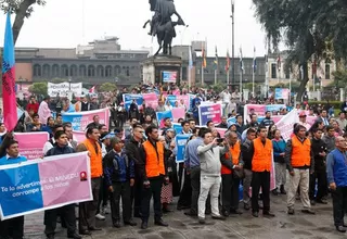 ‘Con mis hijos no te metas’: 4 momentos que marcaron la movilización en la Av. Abancay