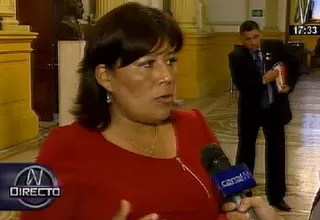 Natalie Condori: "no hemos forzado a nadie a renunciar a la bancada oficialista"