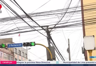 OEFA fiscaliza marañas de cables y establece plazo para retiro hasta 2026
