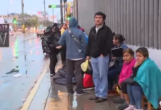 Padres se amanecen para conseguir cupo en colegio Ricardo Palma