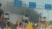 Paro de transportistas: Un grupo de manifestantes quemó módulos de peaje en Ica - Noticias de transportistas