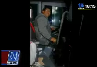 Pasajeros retuvieron a chofer que manejaba ebrio bus interprovincial 