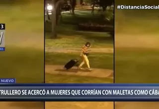 Patrullero se acercó a mujeres que corrían con maletas como cábala