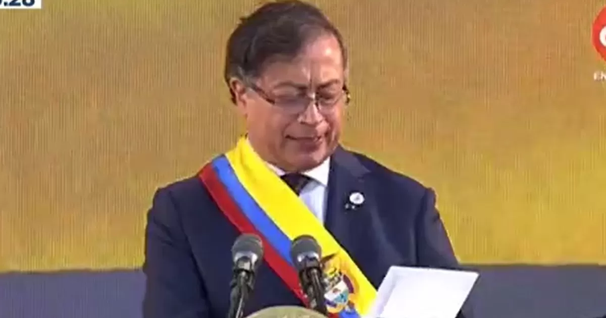 Petro ordena traer la espada de Simón Bolívar como primer acto de su Gobierno