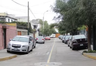 San Isidro: piden denunciar a quienes cobran por parqueo en la vía pública