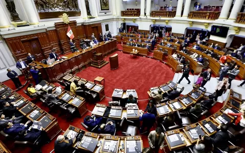 Pleno del Congreso rechazó reelección de alcaldes y gobernadores