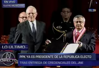 PPK recibió credenciales como presidente electo de manos del JNE