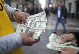 El precio del dólar permanece sin grandes cambios