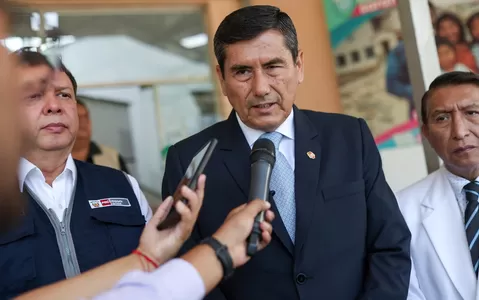 Premier Luis Arroyo pedirá el voto de confianza el 16 de abril