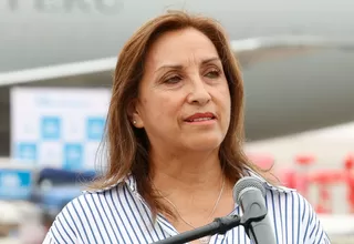 Presidenta Dina Boluarte lleva ayuda a zona afectada por huaico en Arequipa