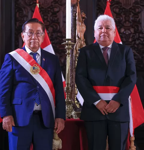 Presidente Balcázar tomó juramento a nuevo titular del Mincetur
