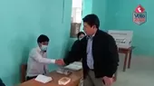 Presidente Castillo emitió su voto en el centro poblado de Tacabamba  - Noticias de pedro-francke