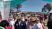 Puno: 51 parejas se casaron a orillas del Lago Titicaca - Noticias de pareja