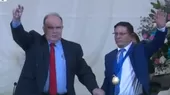 Rafael López Aliaga tomó juramento a nuevo alcalde de La Victoria - Noticias de victoria