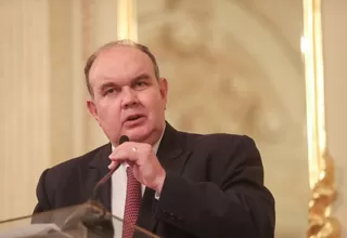 Rafael López Aliaga votó en San Isidro y cuestiona demoras