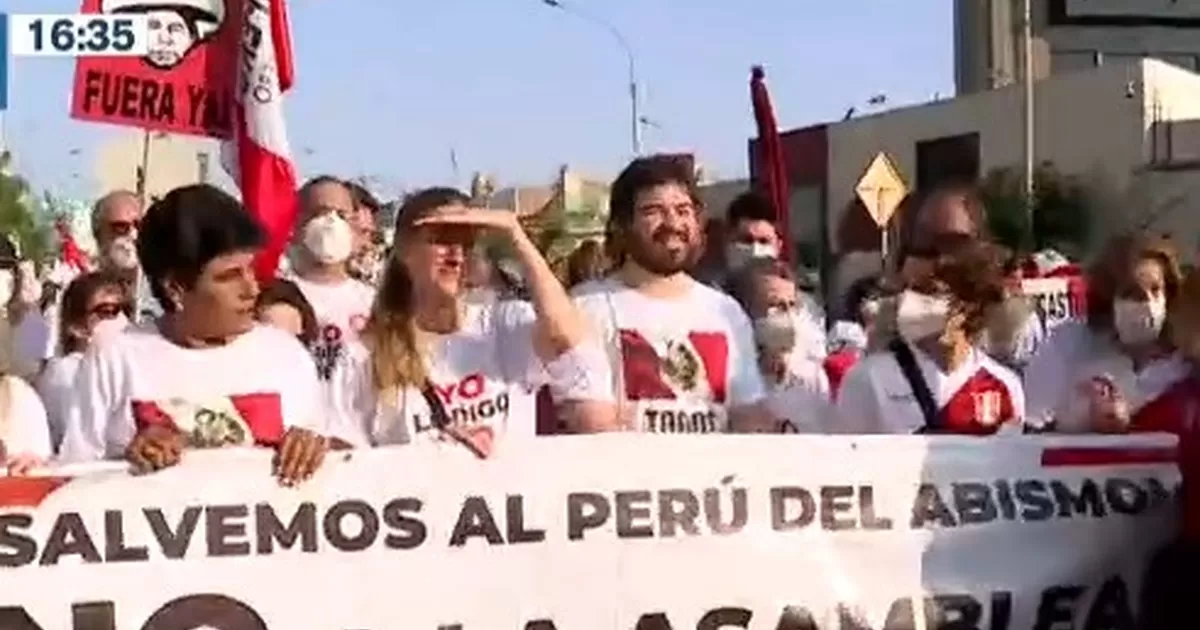 Realizan marcha contra la Asamblea Constituyente Realizan marcha contra la Asamblea Constituyente