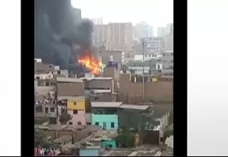 Reportan incendio en La Victoria