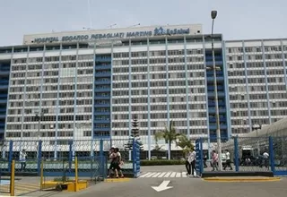 Dos ambulancias de los bomberos fueron retenidas en el hospital Rebagliati