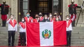 Francisco Sagasti entregó bandera del Perú a delegación que nos representará en juegos olímpicos - Noticias de francisco-petrozzi