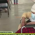 San Martín de Porres: Anciana de 94 años llegó a centro de vacunación para su primera dosis 