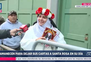 Santa Rosa de Lima: Limeños se amanecen para dejar sus cartas