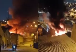 Se registra incendio en el almacén de San Martín de Porres