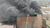 La Victoria: Continúa incendio en almacén textil - Noticias de bomberos