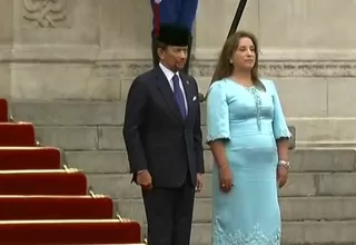 Sultán de Brunéi, Hassanal Bolkiah, llega a Palacio de Gobierno