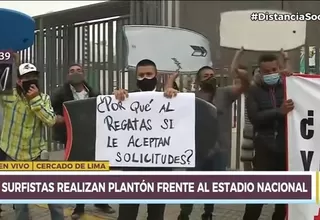 Surfistas realizan plantón frente al Estadio Nacional 