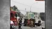 Ambulancia que iba a atender emergencia impactó con vehículo en Surquillo - Noticias de surquillo